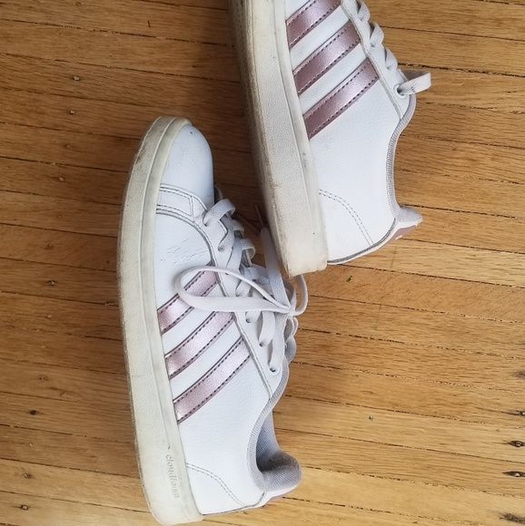 Adidas Grand Court sneakers - Picture 2 of 3